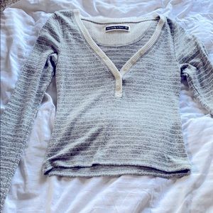 Abercrombie long sleeve xs